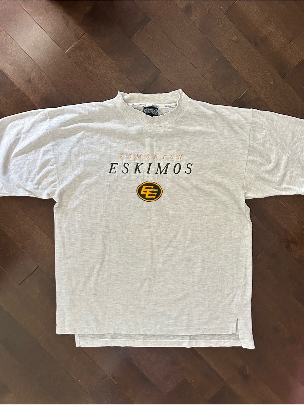 Vintage 90’s Edmonton Eskimos CFL Football Light Grey Graphic Tee